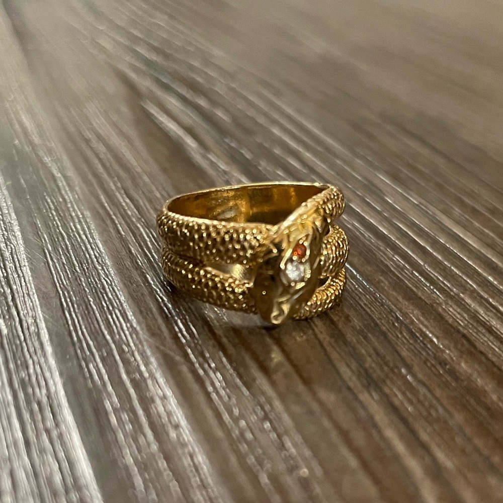 Gold snake ring - size 6 (Vanessa Mooney) - Picture 3 of 4